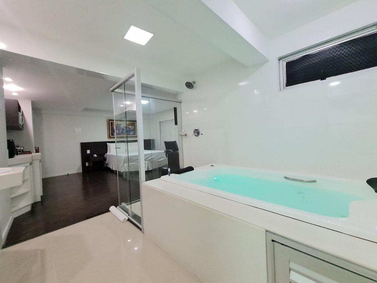 Апартаменти Jacuzzi Privativa No Coracao Da Pampulha Белу-Оризонті Екстер'єр фото